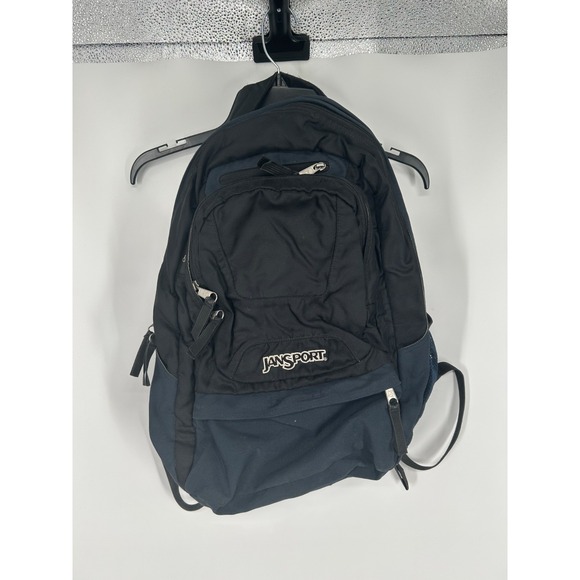 jansport backpack shoulder pads Central Adaptive The SuperBreak Plus is a fresh take on the classic SuperBreak pack with an internal laptop sleeve and side water bottle pocket Jansport Solid Zipper Backpack with